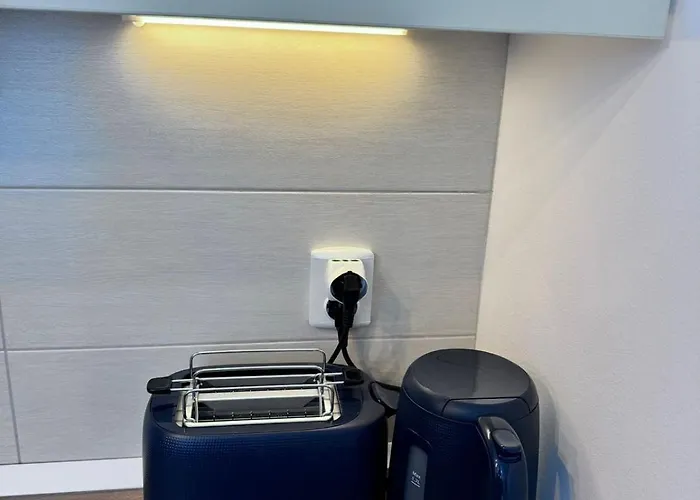 Clock House Apartment *