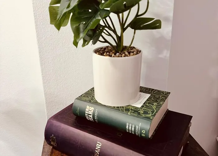 アパート Clock House *